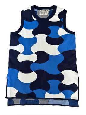 Tory Burch sport vest sleeveless top
Size L Navy blue white
